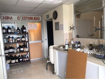 Fábrica química de venta en Manta