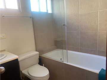 VENDO HERMoSA CASA EN QUITUMBE