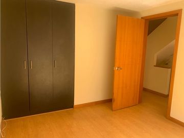 VENDO HERMoSA CASA EN QUITUMBE