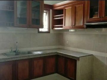 Rumah Asri Dekat Mall Pondok Indah Jakarta Selatan