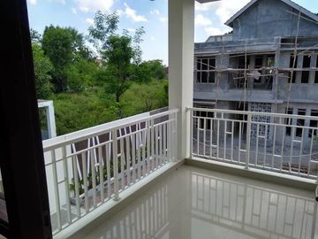 Perumahan baru lokasi strategis pinggir jalan dekat Bandara Adisucipto