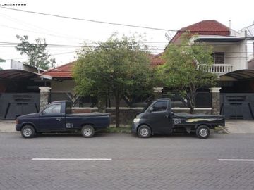 Rumah HARGA HITUNG TANAH SAJA Kutisari Indah ROW jalan terbesar umsse