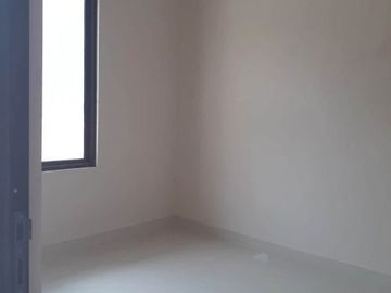 Rumah Brand New Perumahan Kota Harapan Indah Bekasi