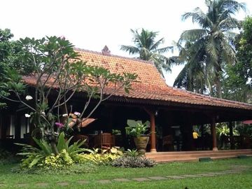DIJUAL RUMAH KEBUN (2 Bangunan Rumah Utama)DI LEBAK BULUS RAYA JAKARTA SELATAN