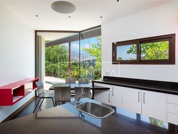 Casa en venta de 7 dorm. en Lo Barnechea