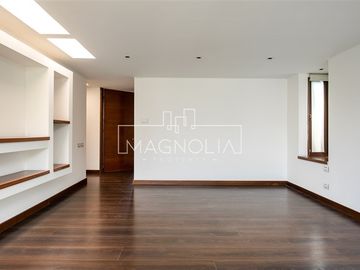 Casa en venta de 7 dorm. en Lo Barnechea
