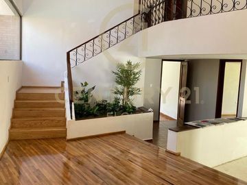 Casa Residencial en Venta en Fraccionamiento Cipreses de Zavaleta, Puebla