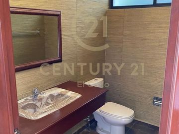 Casa Residencial en Venta en Fraccionamiento Cipreses de Zavaleta, Puebla