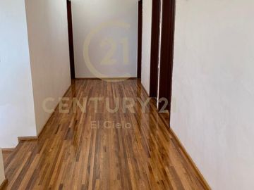 Casa Residencial en Venta en Fraccionamiento Cipreses de Zavaleta, Puebla