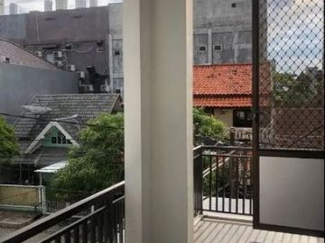 Dijual Cepat Rumah SHM Lokasi di Wisma Kedung Asem Indah, Rungkut
