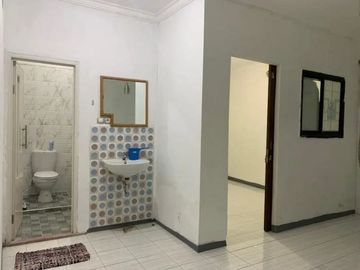 Rumah 3KT Strategis Jakarta Timur bebas banjir di bawah 1 M
