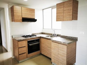 apartamento en venta en conjunto residencial portobello  piso 8. Cod V11737