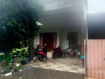 Rumah Dijual Siap Huni Lokasi di Babatan Pratama, Wiyung Surabaya