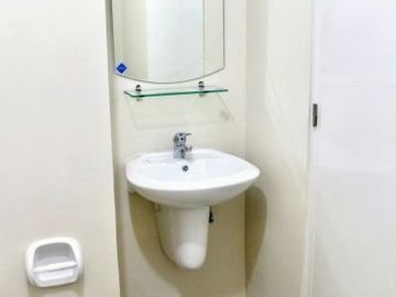 FOR SALE Pristine 1BR in Avida Towers Centera, Mandaluyong
