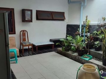 Rumah Lama 2 Lantai Terawat Apik Siap Huni Terusan Cisokan Cibeunying Kaler Bandung