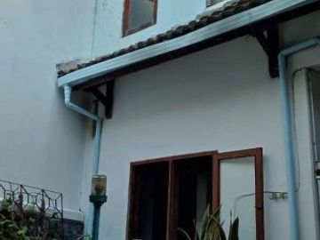 Rumah Lama 2 Lantai Terawat Apik Siap Huni Terusan Cisokan Cibeunying Kaler Bandung
