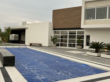 PENTHOUSE EN VENTA EN CUMBRES DE LAGO JURIQUILLA COND RUMAH