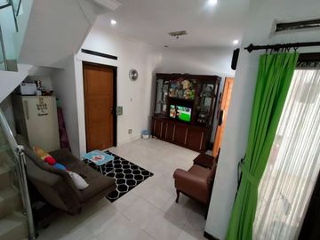Rumah siap huni minimalis di Antapani dalam cluster
