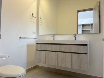 casa en arriendo en macadamia. Cod A8383977