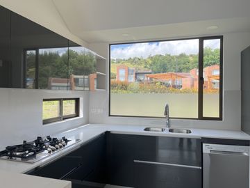casa en arriendo en macadamia. Cod A8383977