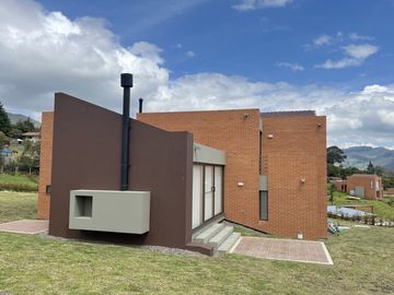 casa en arriendo en macadamia. Cod A8383977