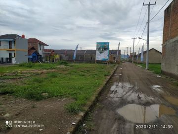Rumah dekat Kota,bebas banjir, free design : Terusan Cibaduyut - Bandung