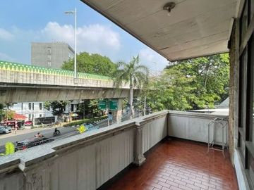 DIJUAL RUMAH di Jl KYAI MAJA, KEBAYORAN BARU