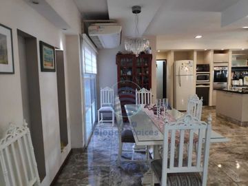 CASA EN VENTA EXCLUSIVA !!  Z/AV. CORRIENTES Y  AV. ALEM