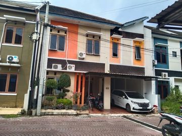 Kost Exclusive Strategis Ring 1 UGM Dalam Perum Pogung Jl . Kaliurang Km. 4