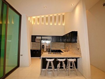 Magnífica Residencia nueva en el Fraccionamiento Lomas de Cocoyoc.