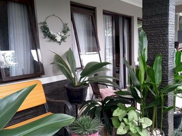 Rumah Rasa Villa di Lembang Nyaman Area Perkebunan View Bandung Cantik Udara Dingin