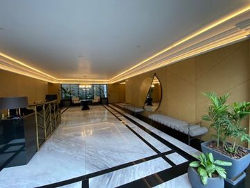 DE LUJO CON JARDÍN! DEPARTAMENTO EN VENTA ZONA PARQUES PRIVADOS SAN ISIDRO