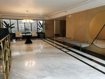 DE LUJO CON JARDÍN! DEPARTAMENTO EN VENTA ZONA PARQUES PRIVADOS SAN ISIDRO