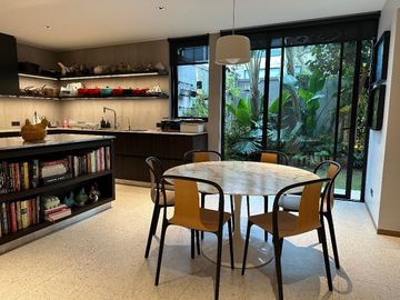 DE LUJO CON JARDÍN! DEPARTAMENTO EN VENTA ZONA PARQUES PRIVADOS SAN ISIDRO