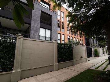 DE LUJO CON JARDÍN! DEPARTAMENTO EN VENTA ZONA PARQUES PRIVADOS SAN ISIDRO