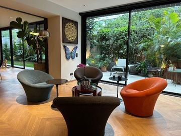 DE LUJO CON JARDÍN! DEPARTAMENTO EN VENTA ZONA PARQUES PRIVADOS SAN ISIDRO