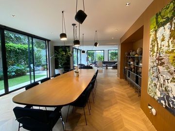 DE LUJO CON JARDÍN! DEPARTAMENTO EN VENTA ZONA PARQUES PRIVADOS SAN ISIDRO