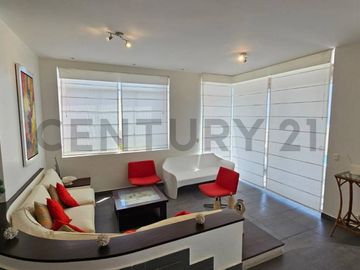 CONDOMINIO LAS PALMERAS: Un Oasis de Privacidad y Elegancia