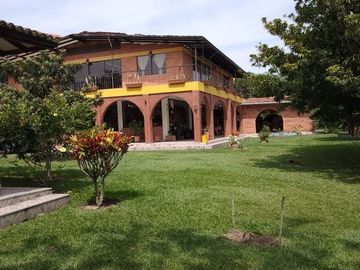 SE VENDE EXCELENTE TEMPERADERO EN SANTAGUEDA.