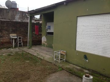 Casa para 2 Familias en venta en Wilde Este