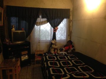 Casa para 2 Familias en venta en Wilde Este