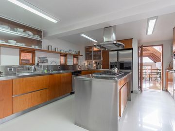 casa en arriendo/venta en sierras del moral-usaquén. Cod V4498