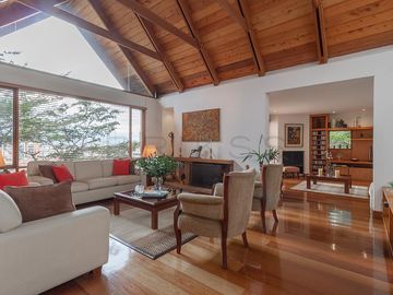 casa en arriendo/venta en sierras del moral-usaquén. Cod V4498