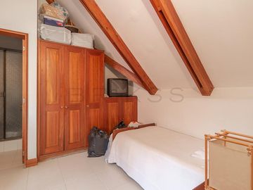 casa en arriendo/venta en sierras del moral-usaquén. Cod V4498