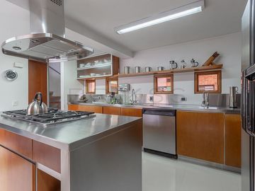 casa en arriendo/venta en sierras del moral-usaquén. Cod V4498