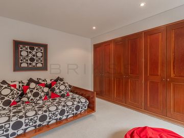casa en arriendo/venta en sierras del moral-usaquén. Cod V4498