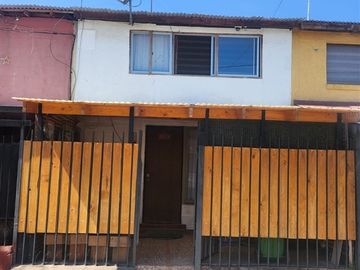 Casa en venta en Puente Alto, Ampliada y Regularizada