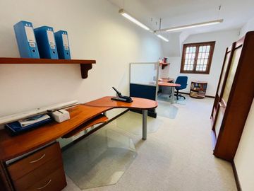 Excepcional Casa Colonial Ubicada En El Prestigioso Barrio De Quinta Camacho