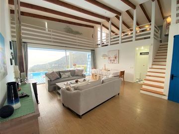 Casa en Venta en Condominio Lomas de Zapallar