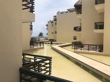 Departamento de una recámara decoración tipo Bali, amenidades de lujo